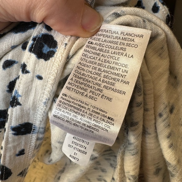 Blue and ivory cheetah print - Picture 6 of 7